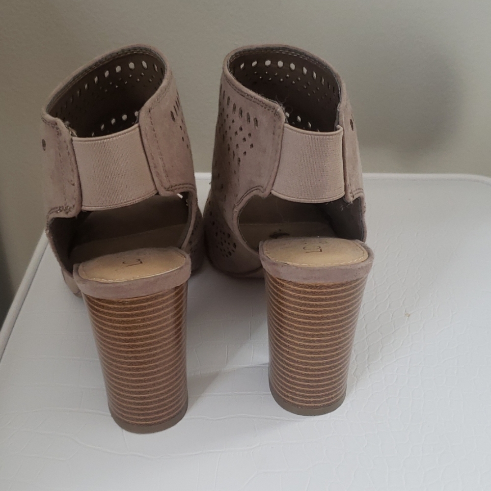Lauren Conrad Tan Heels - Picture 3 of 4